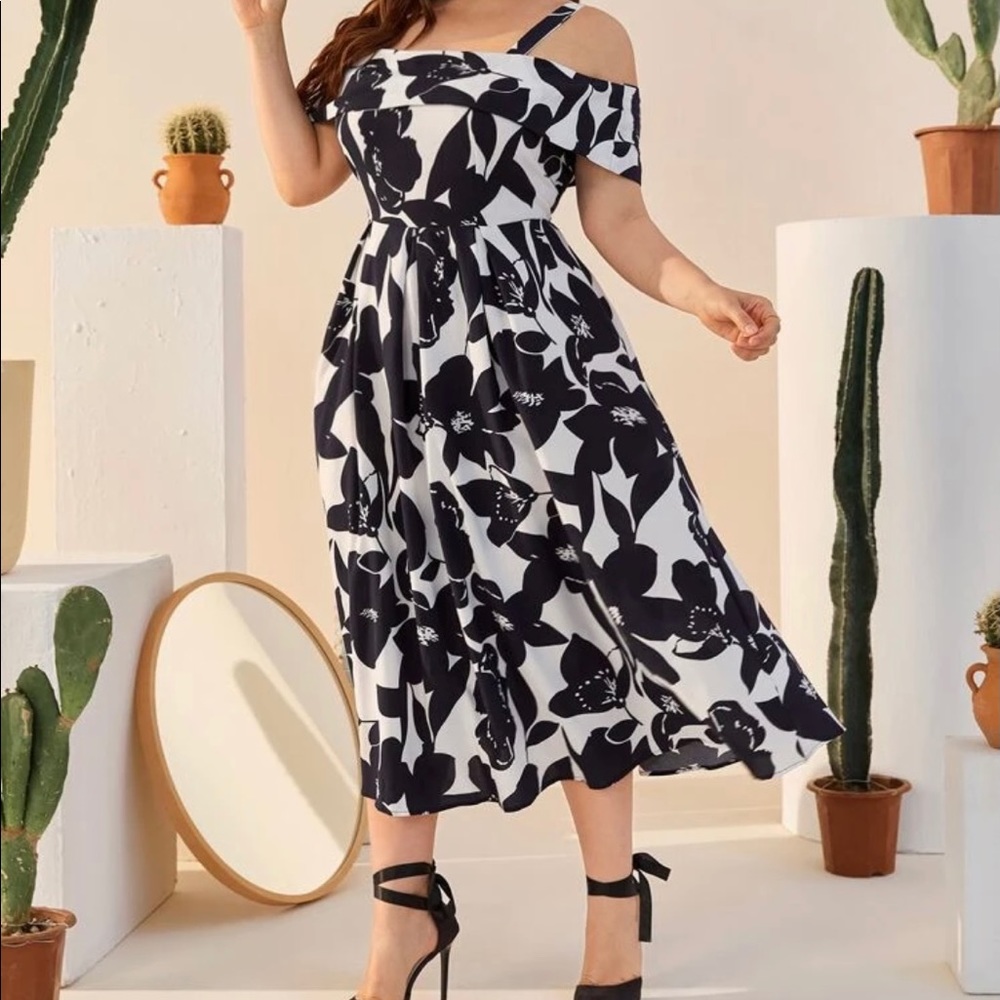 DRESS 👗 NWOT - Picture 4 of 7